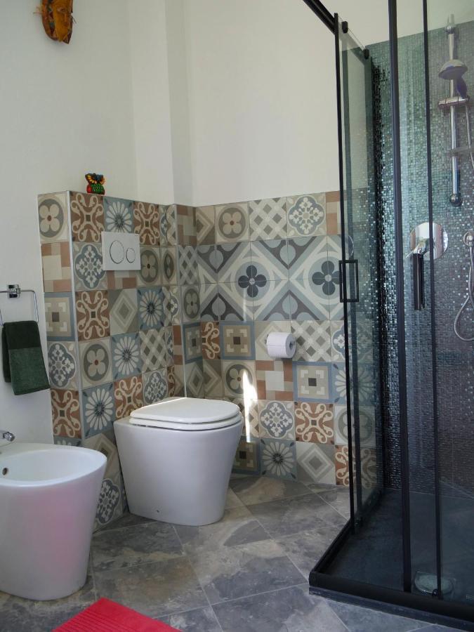 B&B Des Artistes Borzano Exterior photo